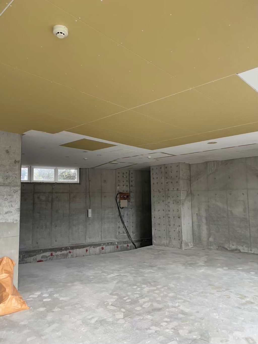 テナント内装解体工事　現状復旧画像
