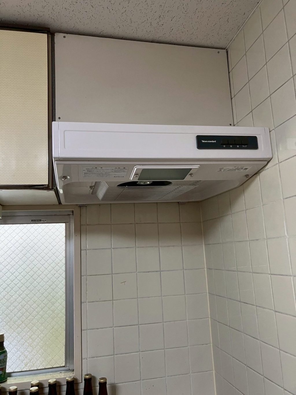 店舗　バックヤード　レンジフード交換工事画像