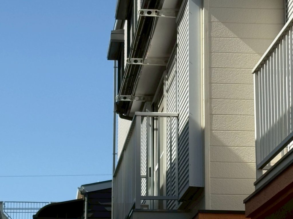 【プチリフォーム】毎日の洗濯をストレスフリーに！物干し金物の交換事例画像