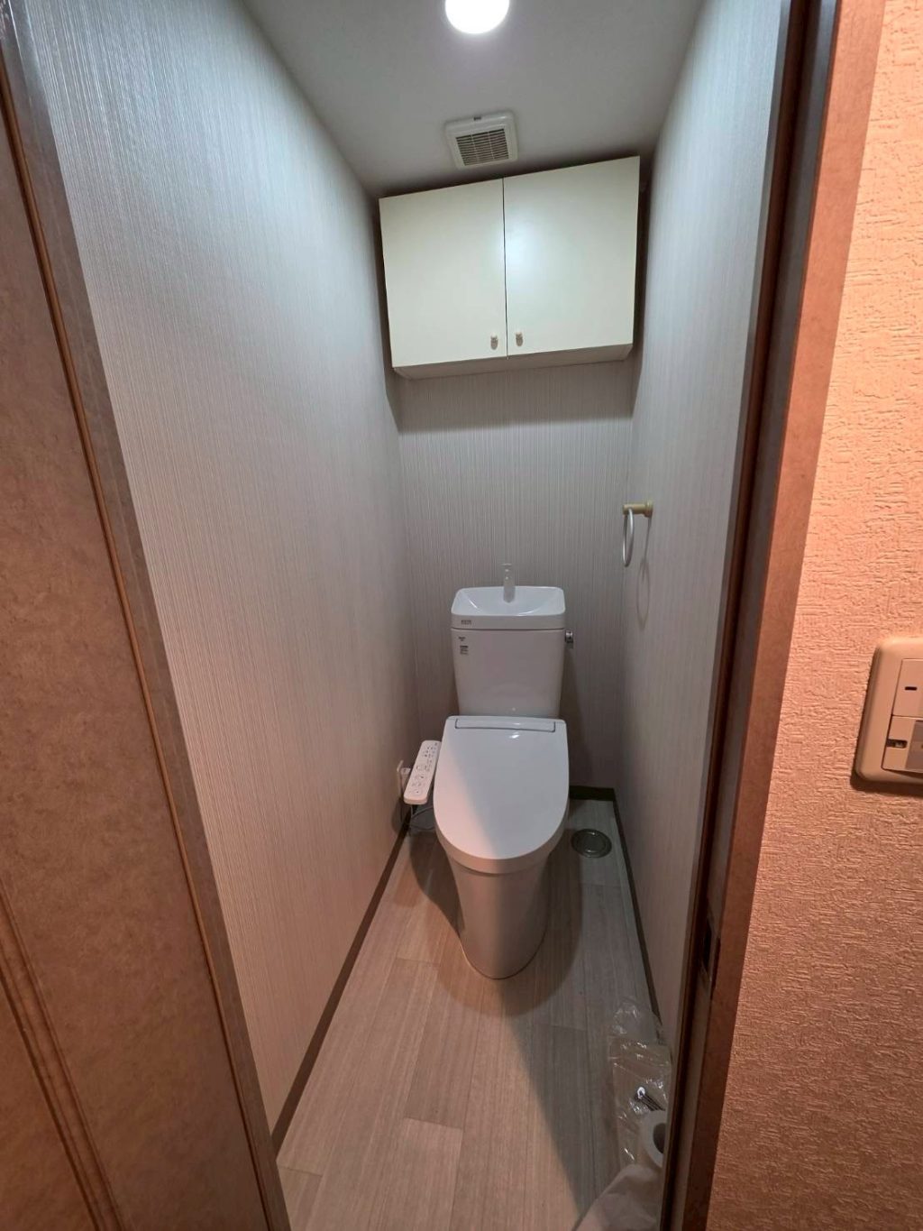 トイレ交換で快適な毎日を。内装とのトータルコーディネートで心落ち着く空間へ画像
