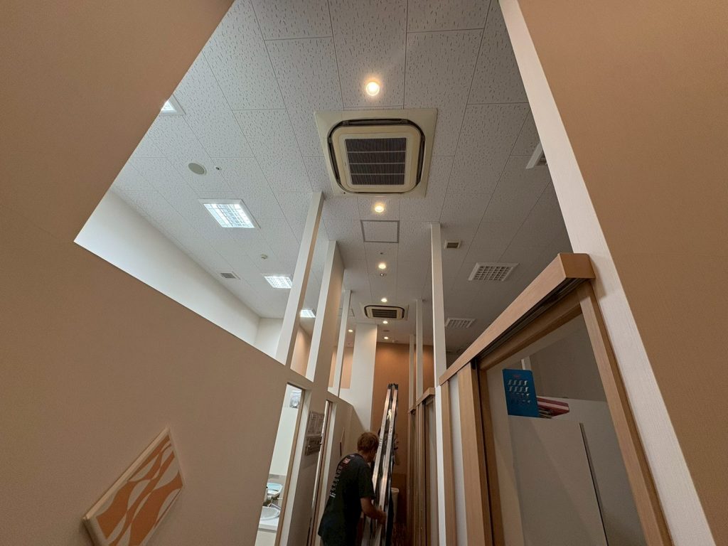 歯科医院の照明をLED化!節電対策と院内の明るさアップを同時に実現