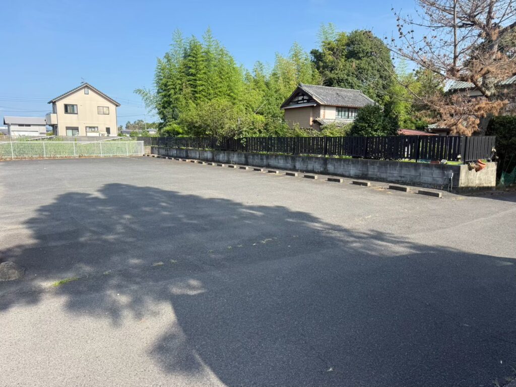 駐車場のライン引き工事!白線引き直しで安全&キレイにリフレッシュ|